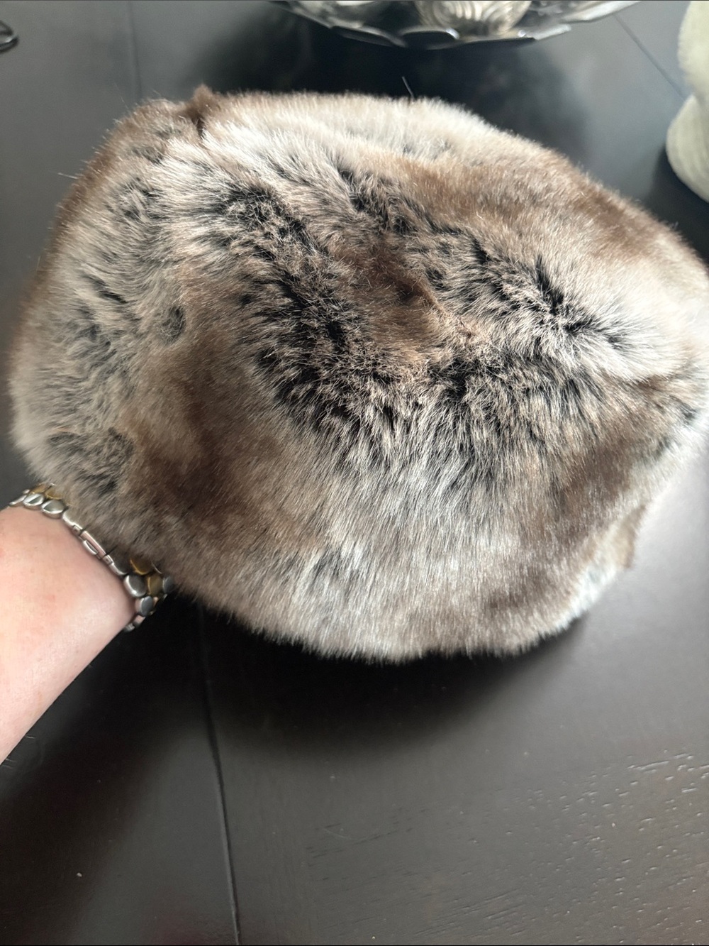 Women’s faux fur hat